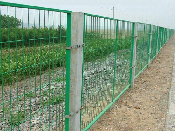 铁路线路防护栅栏施工方案